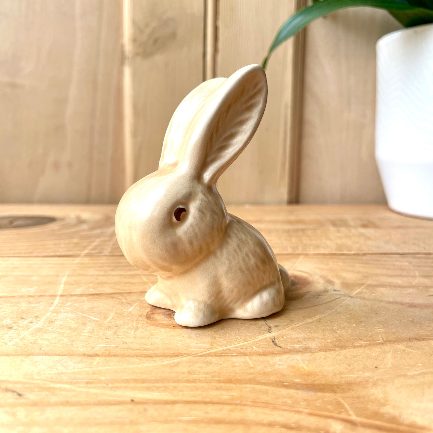 Rare Small Sylvac Bunny model 1366