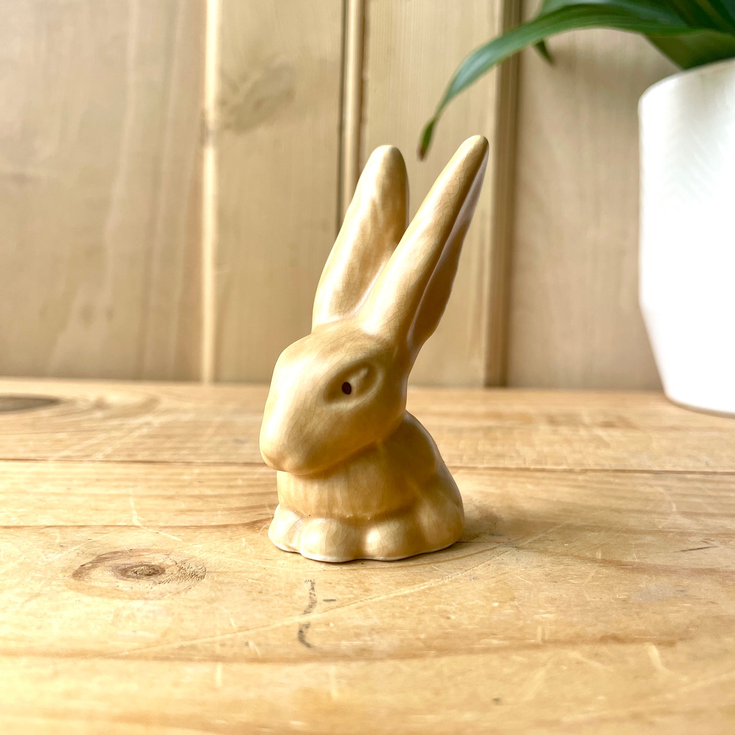 Sylvac Long Eared Rabbit Harry Hare model 1265