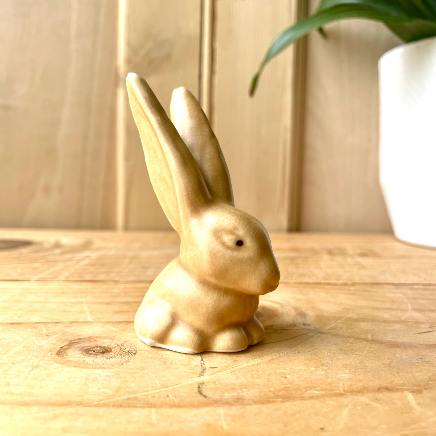 Sylvac Long Eared Rabbit Harry Hare model 1265