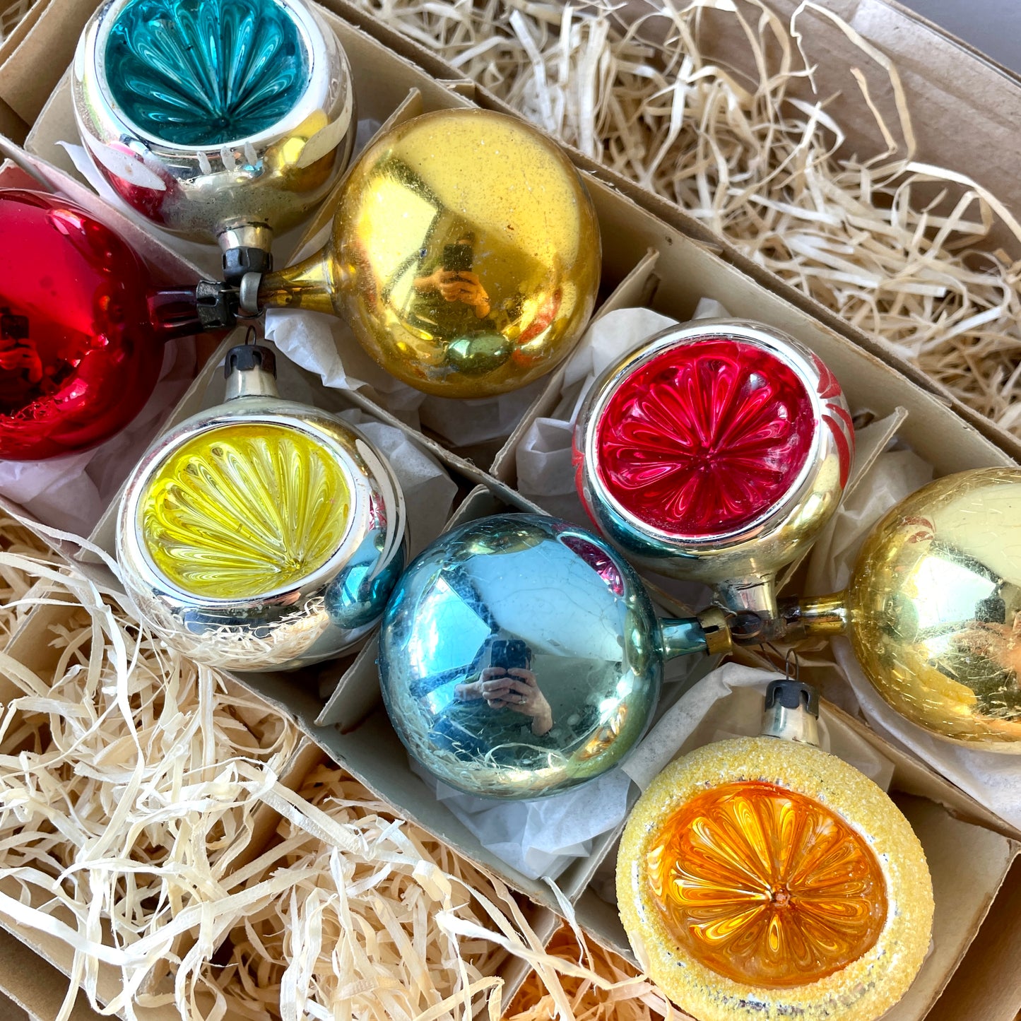 Eight vintage baubles