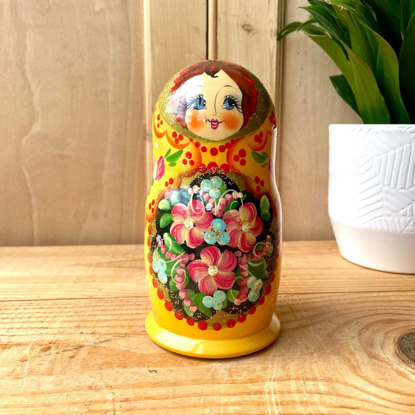 Vintage Matryoshka Nesting Dolls - Set of 5