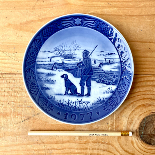 Royal Copenhagen Christmas Plate 1977